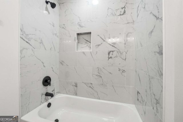 1429 Ridgewood Place, Lawrenceville, GA 30043