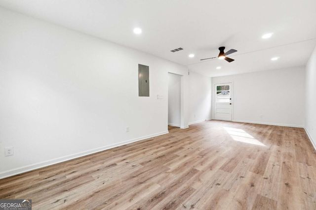 1429 Ridgewood Place, Lawrenceville, GA 30043