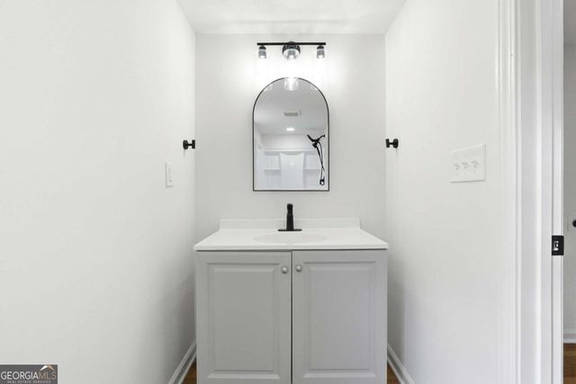 1429 Ridgewood Place, Lawrenceville, GA 30043