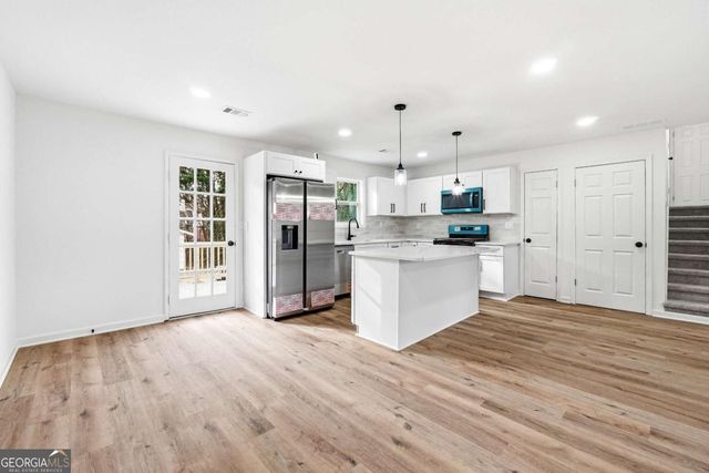 1429 Ridgewood Place, Lawrenceville, GA 30043