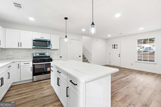 1429 Ridgewood Place, Lawrenceville, GA 30043