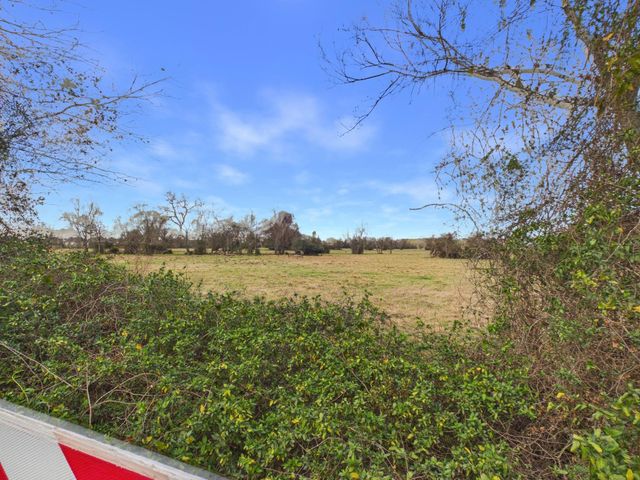 20927 Secretariat Meadow Lane, Tomball, TX 77377