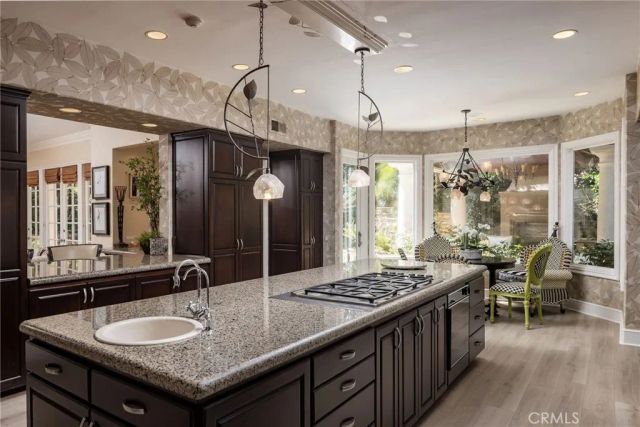 3 Weybridge Court, Newport Beach, CA 92660