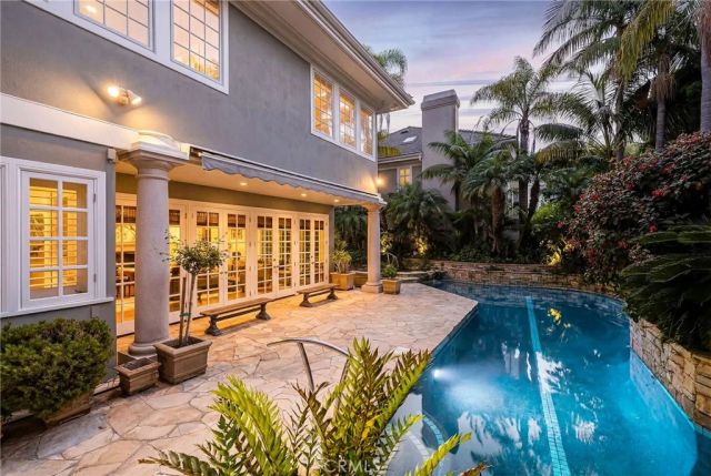 3 Weybridge Court, Newport Beach, CA 92660