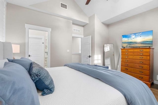 324 6TH STREET E, Bradenton, FL 34208
