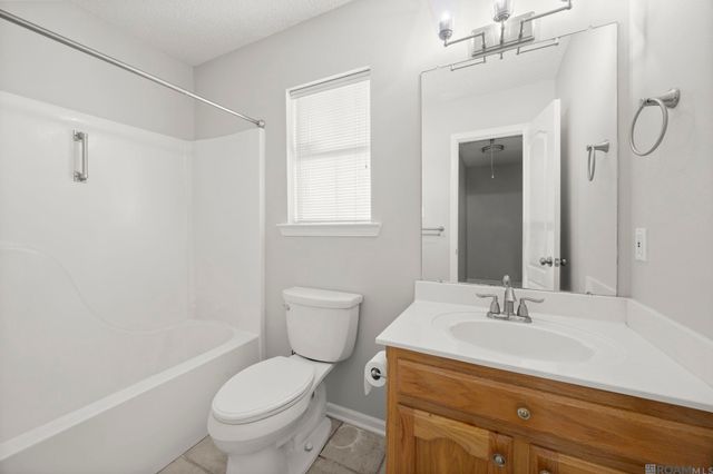 18596 White Oak Rd, Prairieville, LA 70769