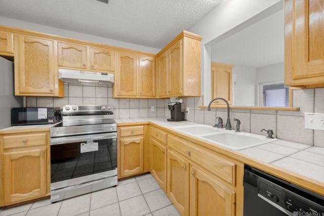 18596 White Oak Rd, Prairieville, LA 70769