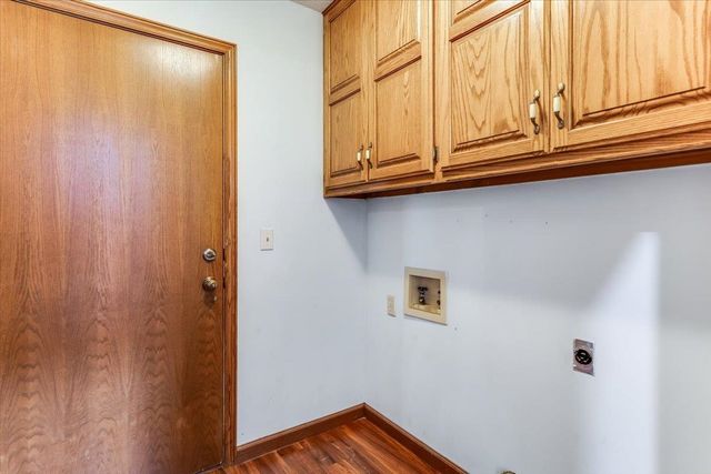 2366 N Vinegate Ct, Wichita, KS 67226