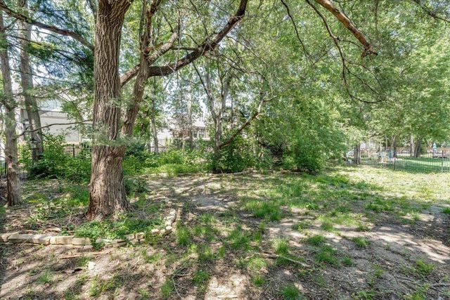 2366 N Vinegate Ct, Wichita, KS 67226