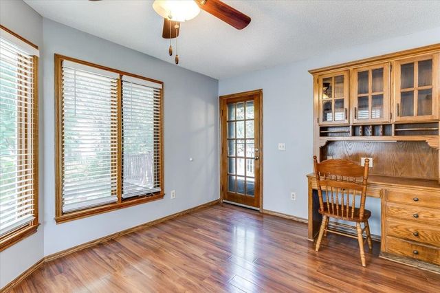 2366 N Vinegate Ct, Wichita, KS 67226