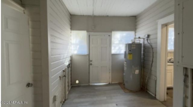 1672 W 2ND Street, Jacksonville, FL 32209