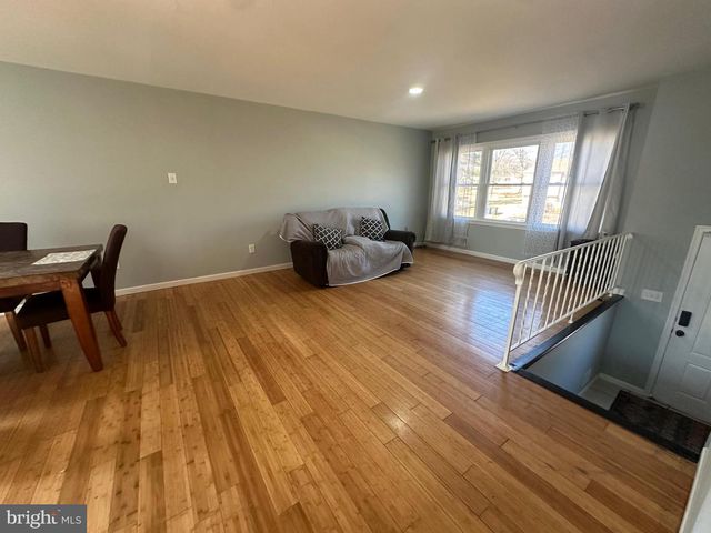 9805 WALNUT AVE, Lanham, MD 20706