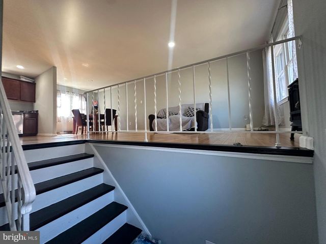 9805 WALNUT AVE, Lanham, MD 20706