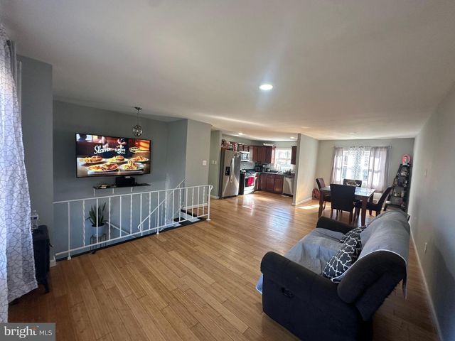 9805 WALNUT AVE, Lanham, MD 20706