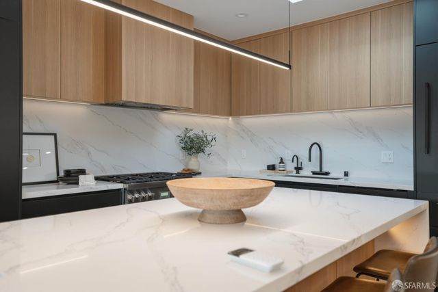 826 40th Avenue, San Francisco, CA 94121