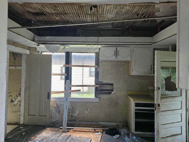 4011 French Road, Detroit City, MI 48214