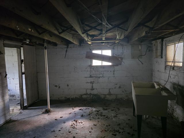 4011 French Road, Detroit City, MI 48214