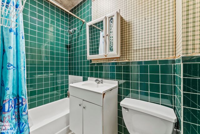 150A DIAMOND Street, New York City, NY 11222