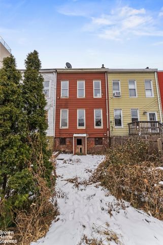 150A DIAMOND Street, New York City, NY 11222