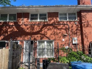 1713 W Thome Avenue, Chicago, IL 60660