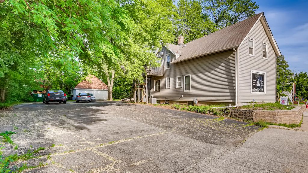 231 N Milwaukee Avenue, Wheeling, IL 60090 — photo 2