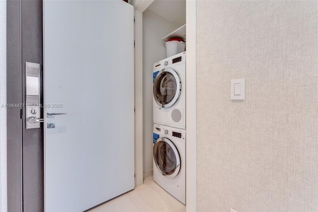 300 Biscayne Blvd Way 5008W, Miami, FL 33131