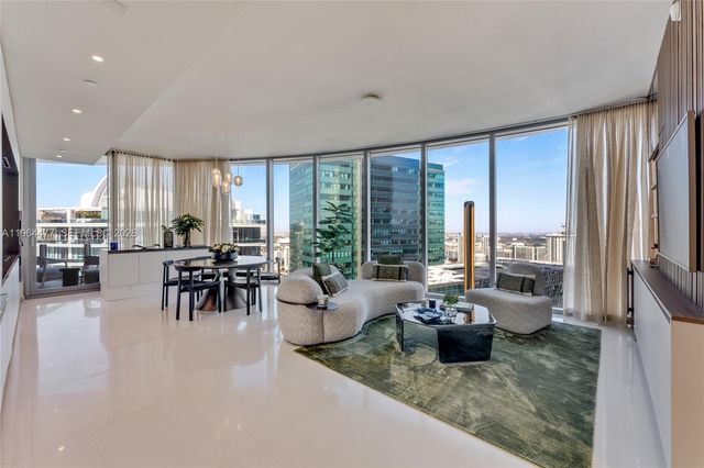 300 Biscayne Blvd Way 5008W, Miami, FL 33131