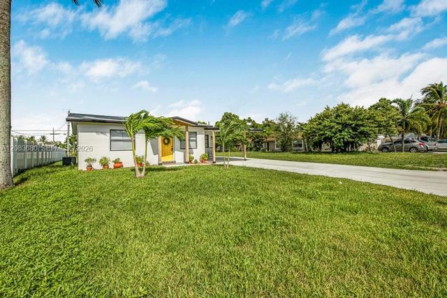 218 SW 10th Avenue, Delray Beach, FL 33444