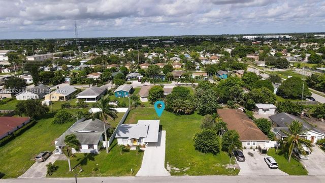 218 SW 10th Avenue, Delray Beach, FL 33444