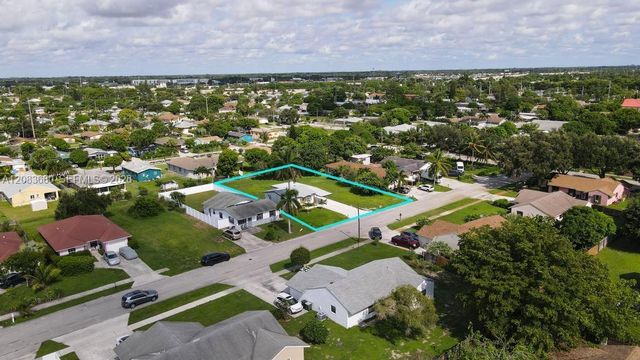 218 SW 10th Avenue, Delray Beach, FL 33444