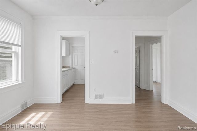 16901 Log Cabin Street, Highland Park, MI 48203