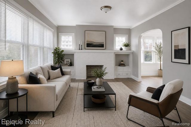 16901 Log Cabin Street, Highland Park, MI 48203
