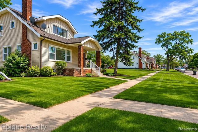 16901 Log Cabin Street, Highland Park, MI 48203
