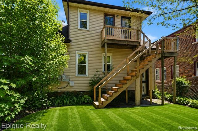 16901 Log Cabin Street, Highland Park, MI 48203