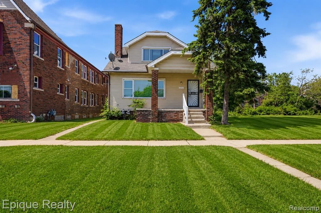 16901 Log Cabin Street, Highland Park, MI 48203