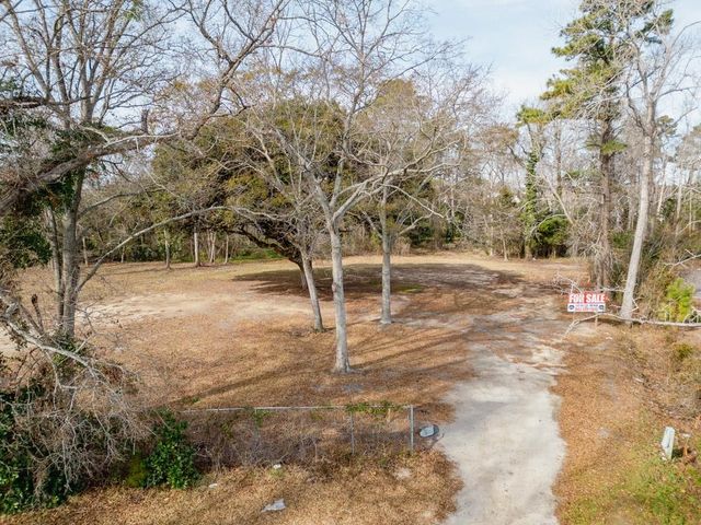 1327 Half Moon Ct., North Myrtle Beach, SC 29582