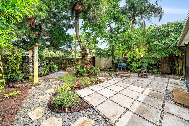 5893 Cassandra Court, West Palm Beach, FL 33415