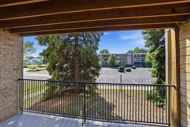 1855 Silver Bell Road 119, Eagan, MN 55122