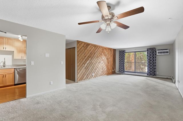 1855 Silver Bell Road 119, Eagan, MN 55122