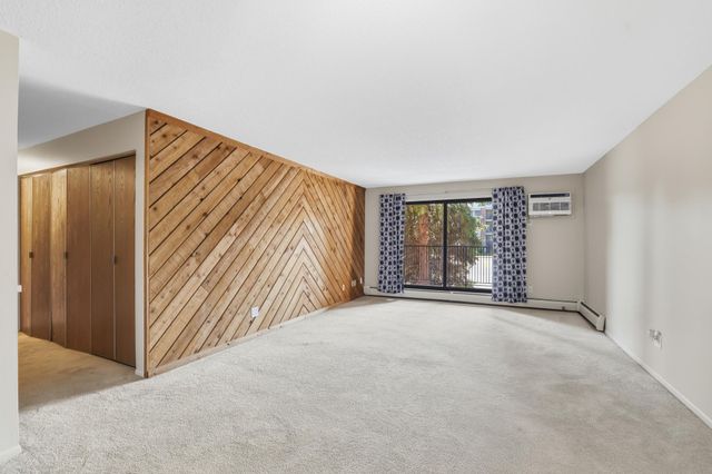 1855 Silver Bell Road 119, Eagan, MN 55122
