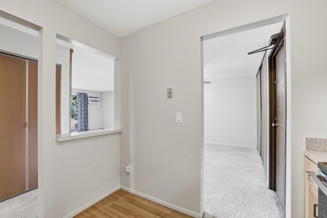 1855 Silver Bell Road 119, Eagan, MN 55122