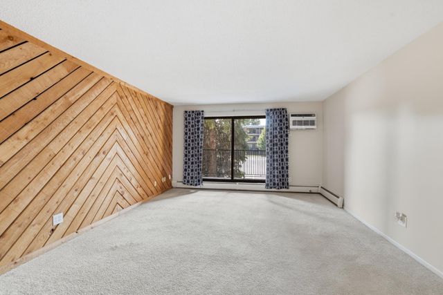 1855 Silver Bell Road 119, Eagan, MN 55122