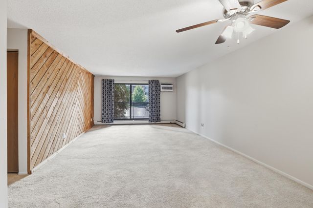 1855 Silver Bell Road 119, Eagan, MN 55122