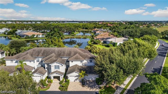5015 MARINA COVE DR 203, Naples, FL 34112