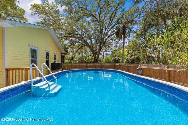 190 Osowaw Boulevard, Spring Hill, FL 34607