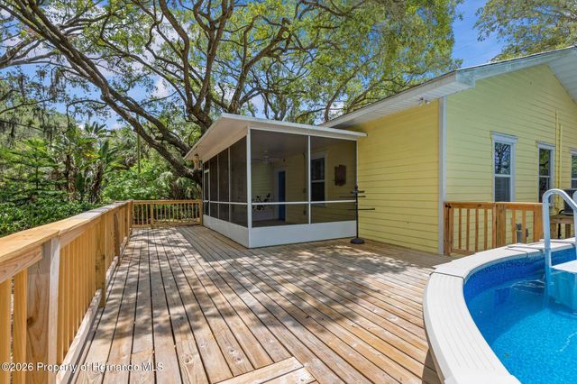 190 Osowaw Boulevard, Spring Hill, FL 34607