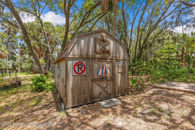 190 Osowaw Boulevard, Spring Hill, FL 34607
