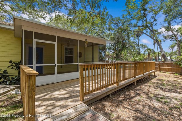 190 Osowaw Boulevard, Spring Hill, FL 34607