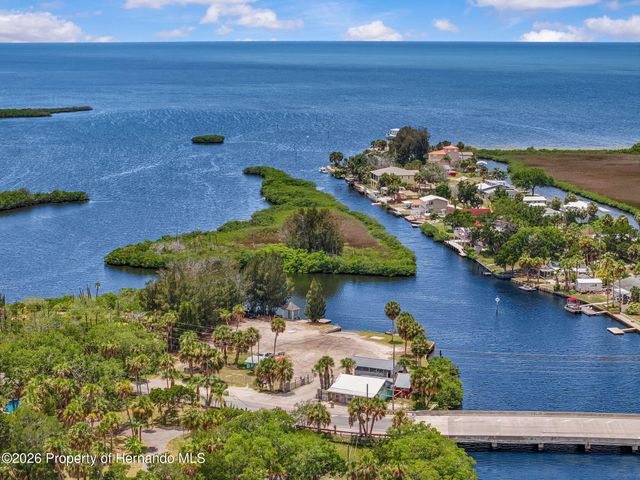 190 Osowaw Boulevard, Spring Hill, FL 34607