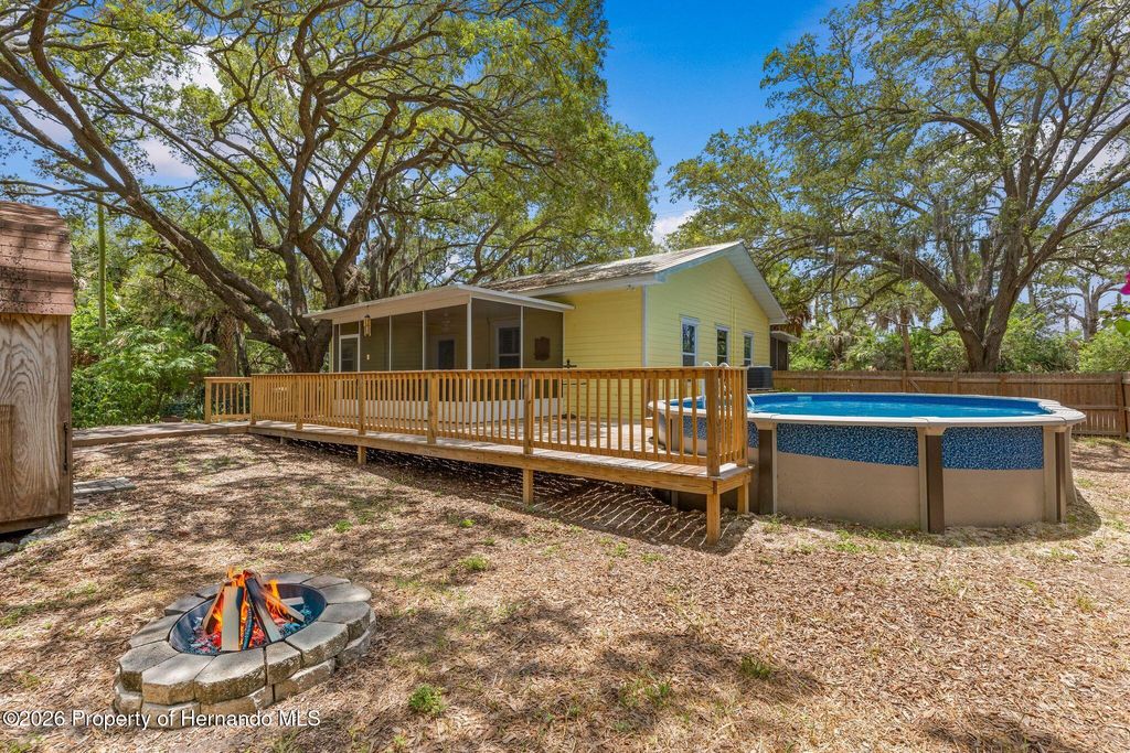 190 Osowaw Boulevard, Spring Hill, FL 34607